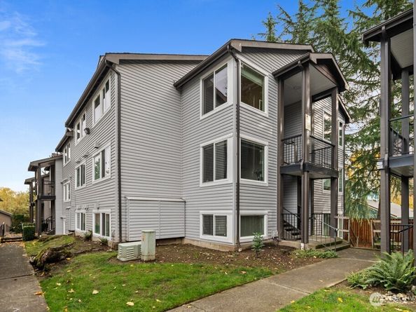 26339 116th Avenue SE I105, Kent WA 98030