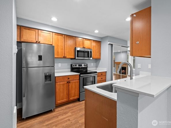 26339 116th Avenue SE I105, Kent WA 98030