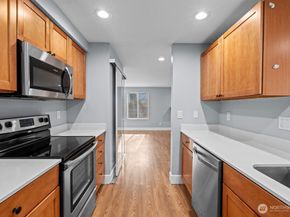 26339 116th Avenue SE I105, Kent WA 98030