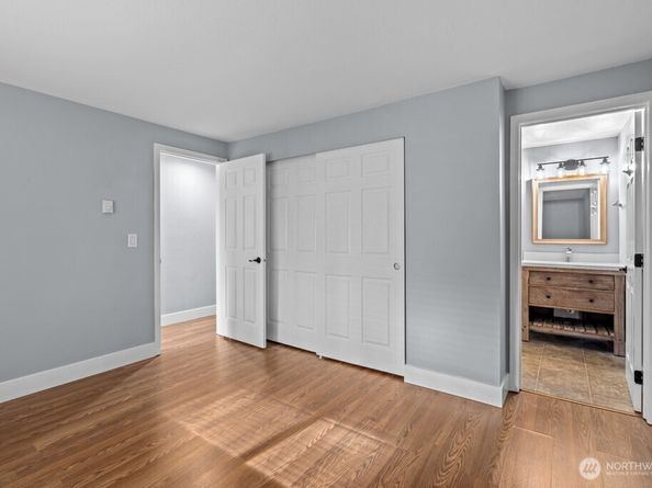 26339 116th Avenue SE I105, Kent WA 98030