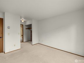 9512 1st Avenue NE 301, Seattle WA 98115