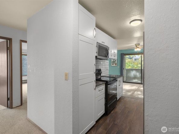 9512 1st Avenue NE 301, Seattle WA 98115