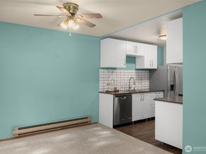 9512 1st Avenue NE 301, Seattle WA 98115