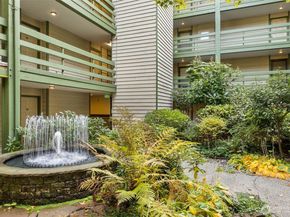9512 1st Avenue NE 301, Seattle WA 98115