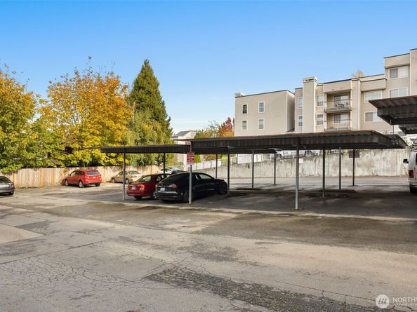 9512 1st Avenue NE 301, Seattle WA 98115