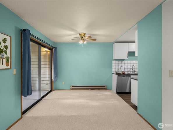 9512 1st Avenue NE 301, Seattle WA 98115