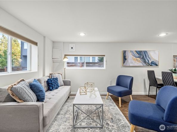 15245 Fremont Avenue N, Shoreline WA 98133