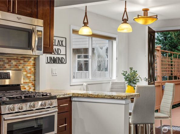 15245 Fremont Avenue N, Shoreline WA 98133