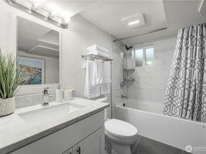 15245 Fremont Avenue N, Shoreline WA 98133