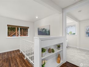 15245 Fremont Avenue N, Shoreline WA 98133