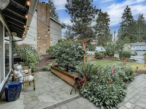 2212 186th Avenue NE, Redmond WA 98052