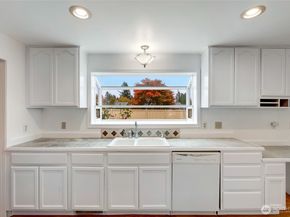 12649 SE 169th Place, Renton WA 98058