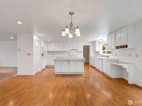 12649 SE 169th Place, Renton WA 98058