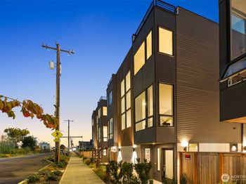 9241 B 16th Avenue SW