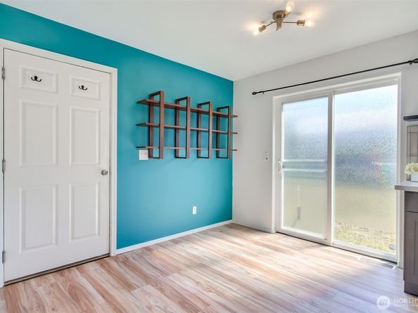 3910 S Holly Street, Seattle WA 98118