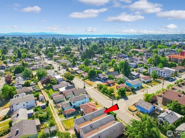 3910 S Holly Street, Seattle WA 98118