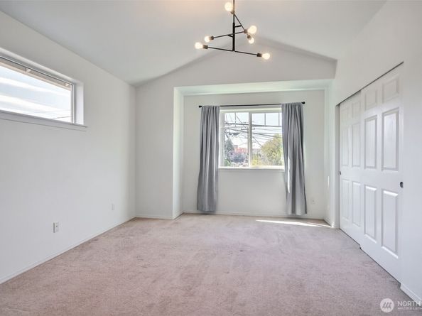 3910 S Holly Street, Seattle WA 98118