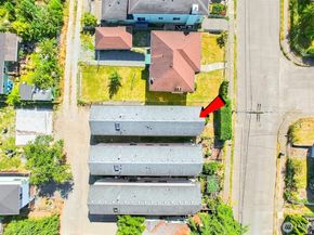 3910 S Holly Street, Seattle WA 98118