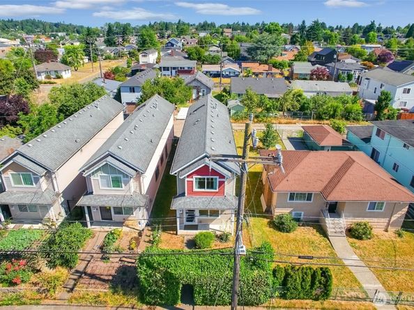 3910 S Holly Street, Seattle WA 98118