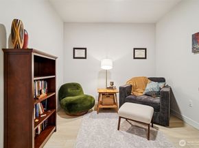 14598 Westminster Way N 107, Shoreline WA 98133