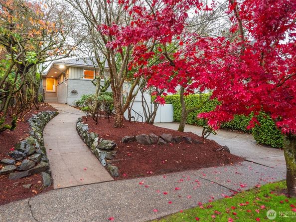 3447 12th Avenue W, Seattle WA 98119