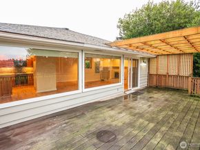 3447 12th Avenue W, Seattle WA 98119