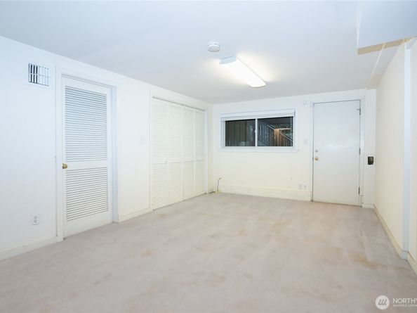 3447 12th Avenue W, Seattle WA 98119