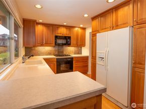 3447 12th Avenue W, Seattle WA 98119