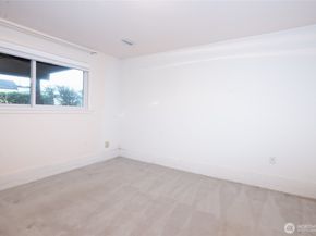 3447 12th Avenue W, Seattle WA 98119