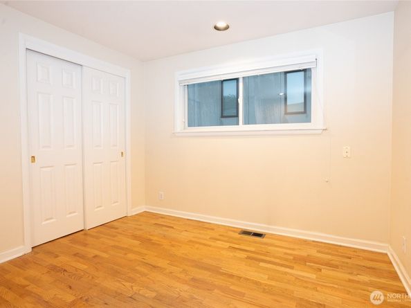 3447 12th Avenue W, Seattle WA 98119