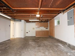 3447 12th Avenue W, Seattle WA 98119