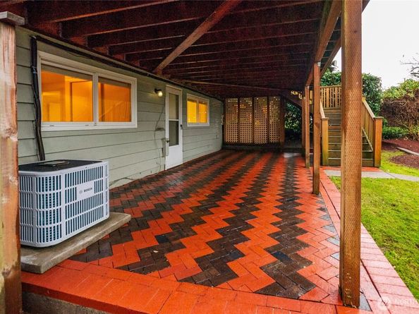 3447 12th Avenue W, Seattle WA 98119