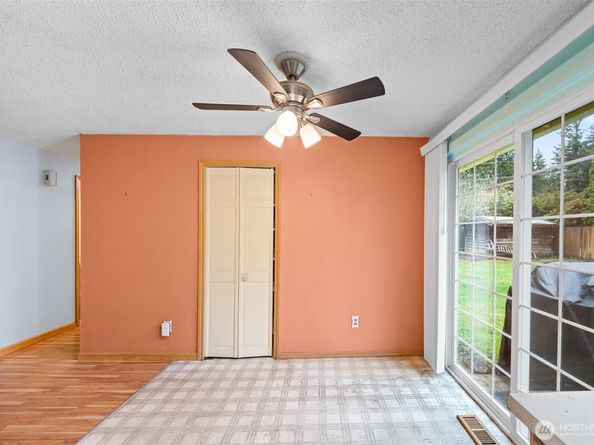 12410 SE 202nd Place, Kent WA 98031