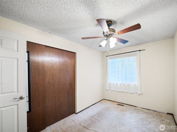 12410 SE 202nd Place, Kent WA 98031