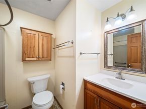 12410 SE 202nd Place, Kent WA 98031