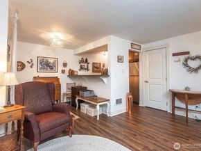 300 N 130th Street 4104, Seattle WA 98133