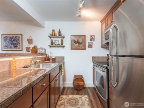 300 N 130th Street 4104, Seattle WA 98133