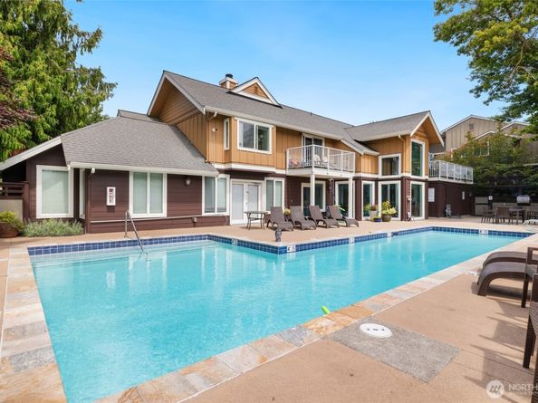 300 N 130th Street 4104, Seattle WA 98133