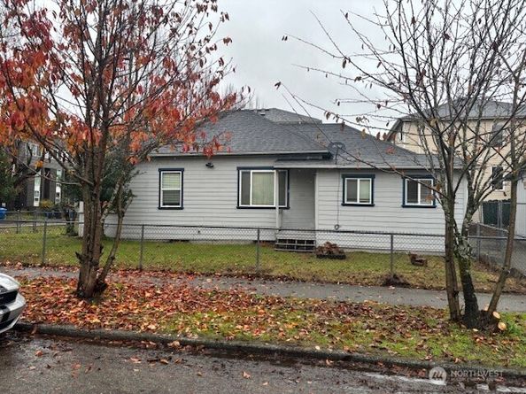 1922 15th Avenue S, Seattle WA 98144