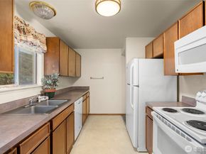 6091 NE Twin Spits Road, Hansville WA 98340