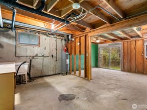 6091 NE Twin Spits Road, Hansville WA 98340