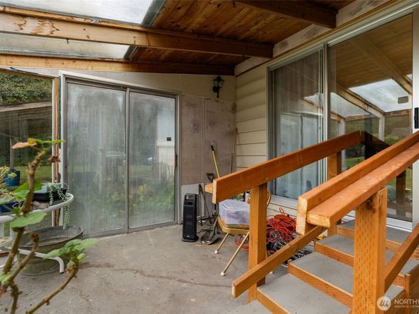 6091 NE Twin Spits Road, Hansville WA 98340