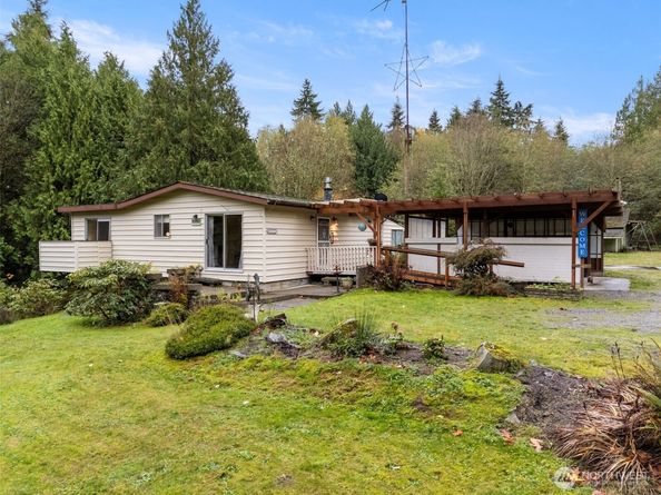 6091 NE Twin Spits Road, Hansville WA 98340