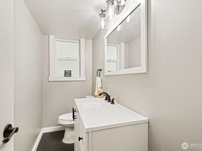 17429 17th Avenue W, Lynnwood WA 98037