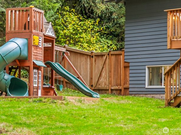 17429 17th Avenue W, Lynnwood WA 98037