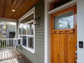 6215 22nd Avenue NE, Seattle WA 98115