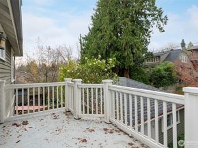 6215 22nd Avenue NE, Seattle WA 98115