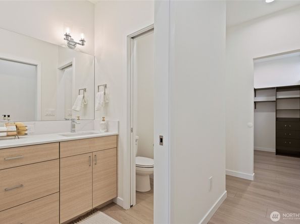 11229 Greenwood Avenue N A, Seattle WA 98133