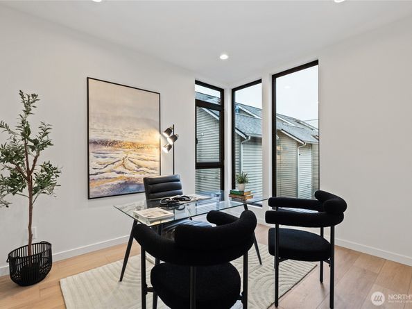 11229 Greenwood Avenue N A, Seattle WA 98133