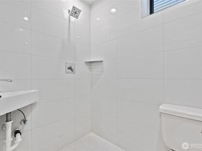 11229 Greenwood Avenue N A, Seattle WA 98133